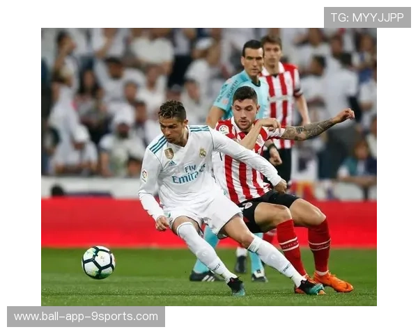 佛罗伦萨弧顶推进创造多次射门